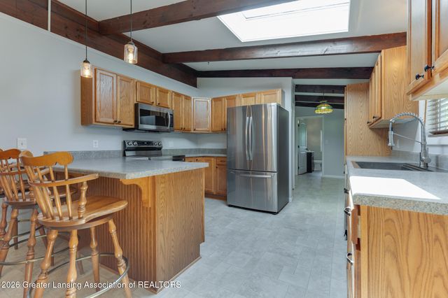 1317 Buckingham Road, Haslett, MI 48840