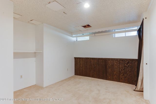 1317 Buckingham Road, Haslett, MI 48840