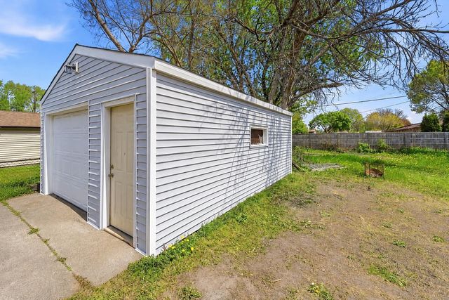 1188 Arundel Street, Saint Paul, MN 55117