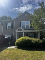 16 Harbison Pl, Beaufort, SC 29906
