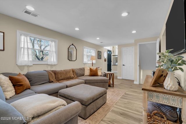 38 Alan Terrace, Howell, NJ 07731