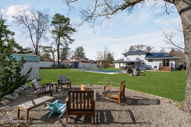 38 Alan Terrace, Howell, NJ 07731