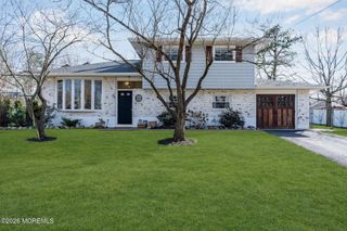 38 Alan Terrace, Howell, NJ 07731