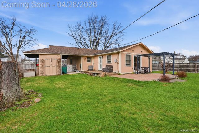 23426 Lynnhurst Street, Macomb Township, MI 48042