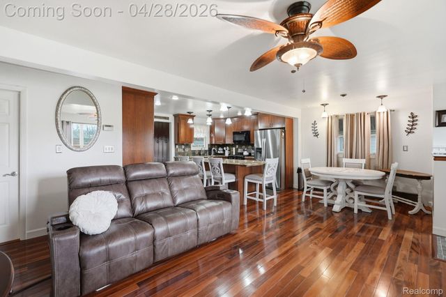 23426 Lynnhurst Street, Macomb Township, MI 48042