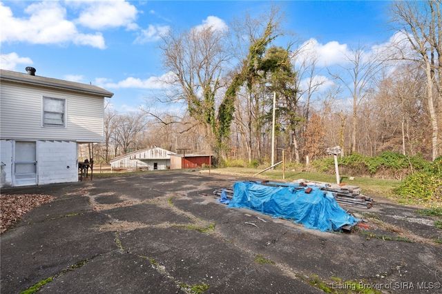 4218 Helen Dr, Jeffersonville, IN 47130