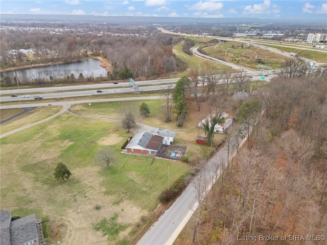 4218 Helen Dr, Jeffersonville, IN 47130