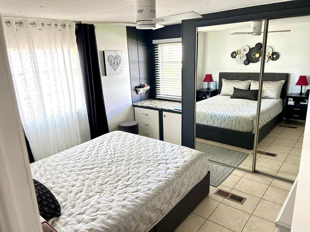 312 Hibiscus Drive, Deerfield Beach, FL 33442