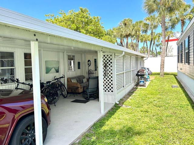 312 Hibiscus Drive, Deerfield Beach, FL 33442