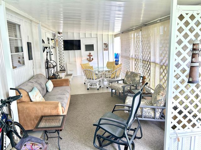 312 Hibiscus Drive, Deerfield Beach, FL 33442