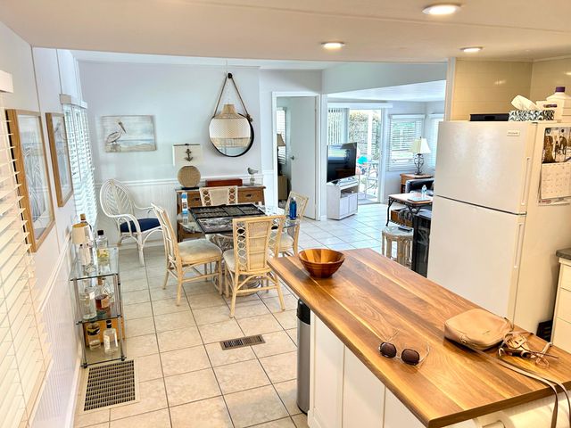 312 Hibiscus Drive, Deerfield Beach, FL 33442