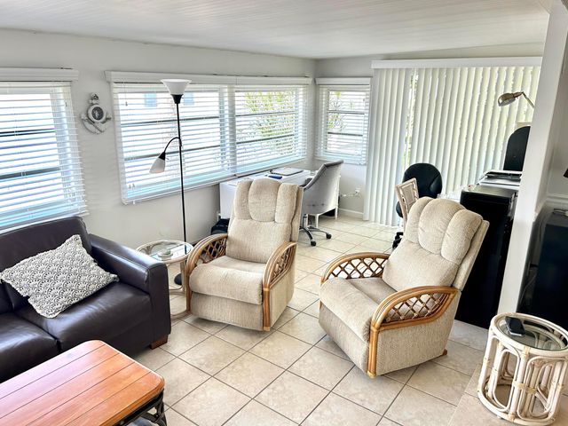 312 Hibiscus Drive, Deerfield Beach, FL 33442
