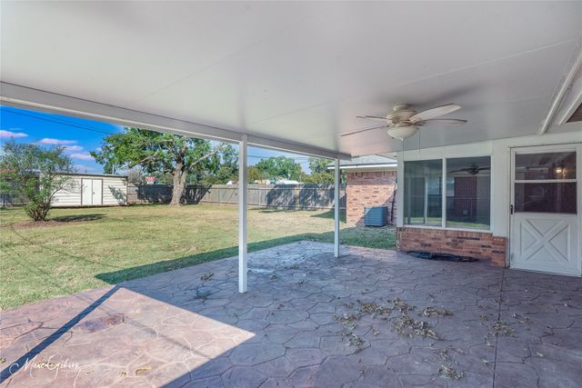 4100 Parkway Drive, Bossier City, LA 71112