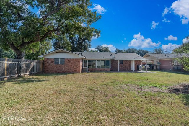 4100 Parkway Drive, Bossier City, LA 71112