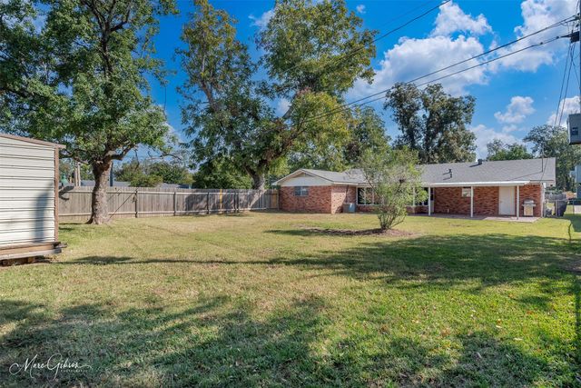 4100 Parkway Drive, Bossier City, LA 71112