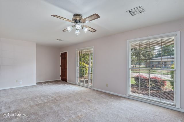 4100 Parkway Drive, Bossier City, LA 71112