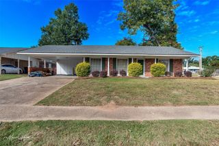 4100 Parkway Drive, Bossier City, LA 71112