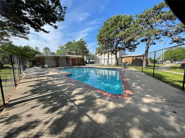 7333 S Yale Avenue 209, Tulsa, OK 74136