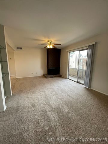 7333 S Yale Avenue 209, Tulsa, OK 74136