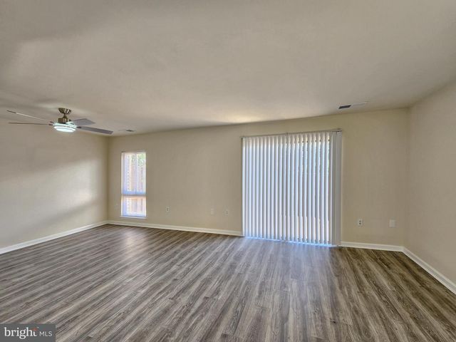8688 VILLAGE SQUARE, Alexandria, VA 22309