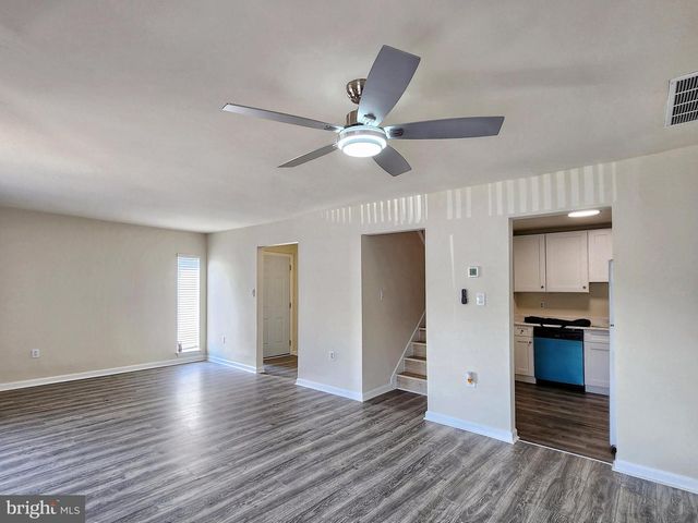 8688 VILLAGE SQUARE, Alexandria, VA 22309