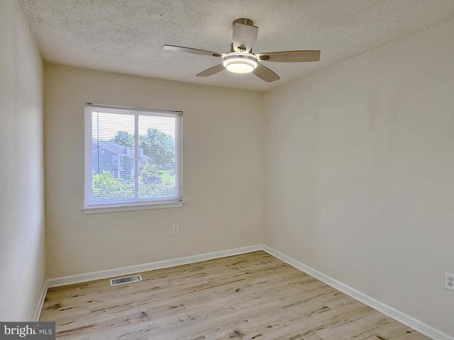 8688 VILLAGE SQUARE, Alexandria, VA 22309