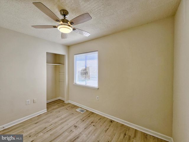 8688 VILLAGE SQUARE, Alexandria, VA 22309