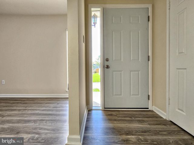 8688 VILLAGE SQUARE, Alexandria, VA 22309