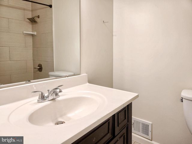 8688 VILLAGE SQUARE, Alexandria, VA 22309