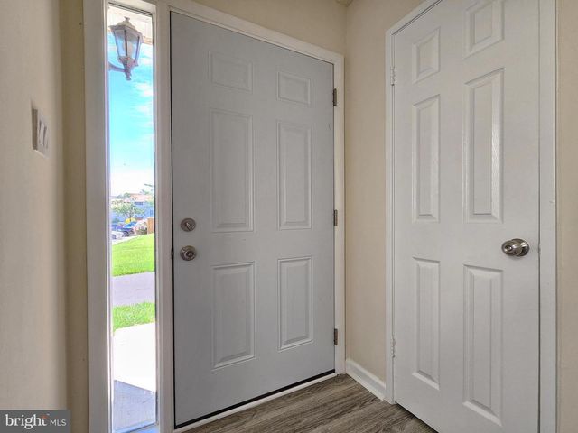 8688 VILLAGE SQUARE, Alexandria, VA 22309