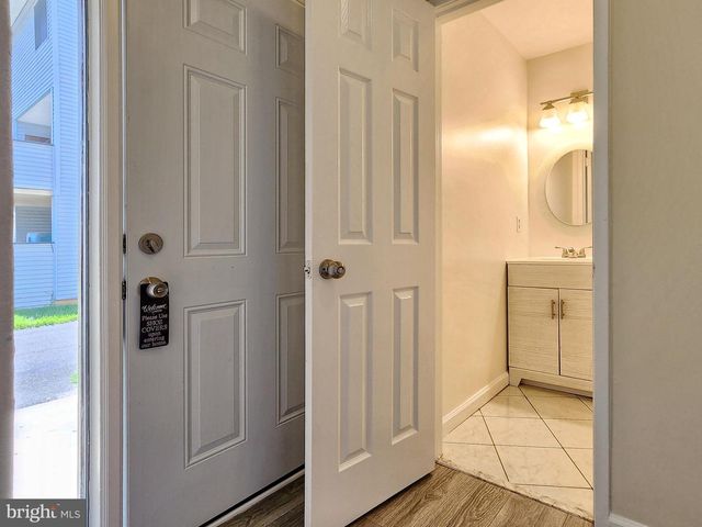 8688 VILLAGE SQUARE, Alexandria, VA 22309