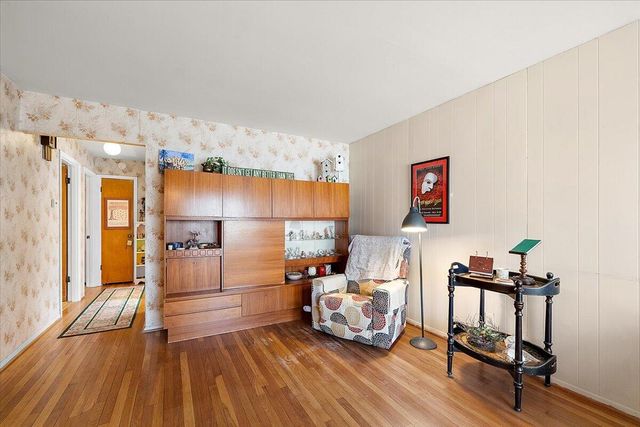 764 Manor Drive, Milford, MI 48381