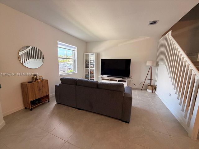 29214 SW 163rd Court, Homestead, FL 33033