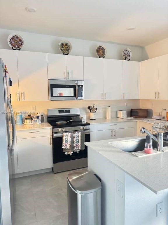29214 SW 163rd Court, Homestead, FL 33033