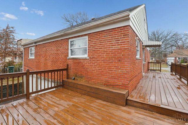 7873 Bobolink Drive, Cincinnati, OH 45224