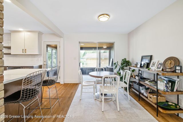 1533 Cambridge Road, Lansing, MI 48911