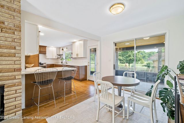 1533 Cambridge Road, Lansing, MI 48911