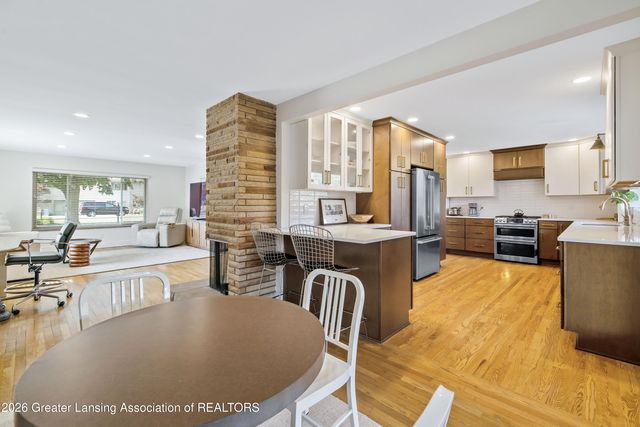 1533 Cambridge Road, Lansing, MI 48911