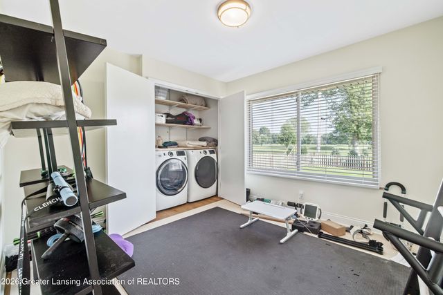 1533 Cambridge Road, Lansing, MI 48911