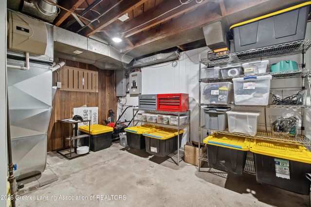 1533 Cambridge Road, Lansing, MI 48911