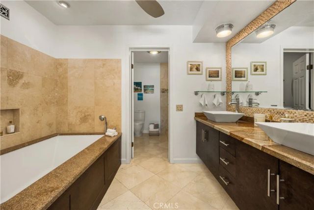 994 Bayside Cove, Newport Beach, CA 92660