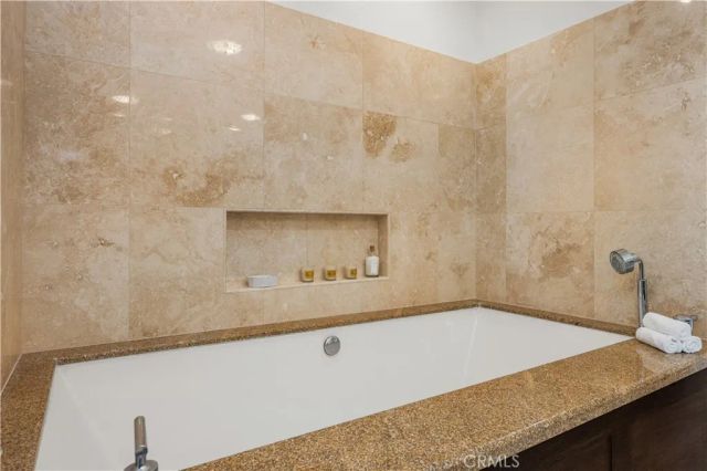 994 Bayside Cove, Newport Beach, CA 92660