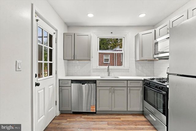 587 TIMBERLAKE RD, Upper Darby, PA 19082