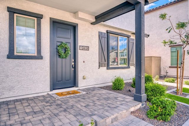 1949 W Holden Drive, Phoenix, AZ 85085