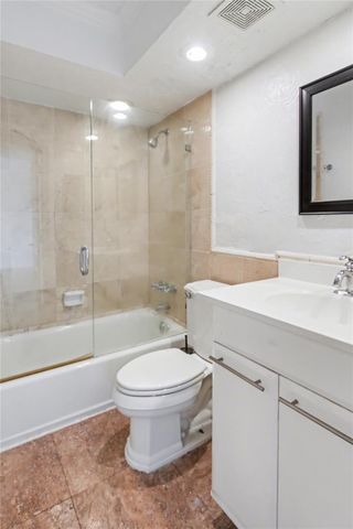 3000 Riomar Street 406, Fort Lauderdale, FL 33304