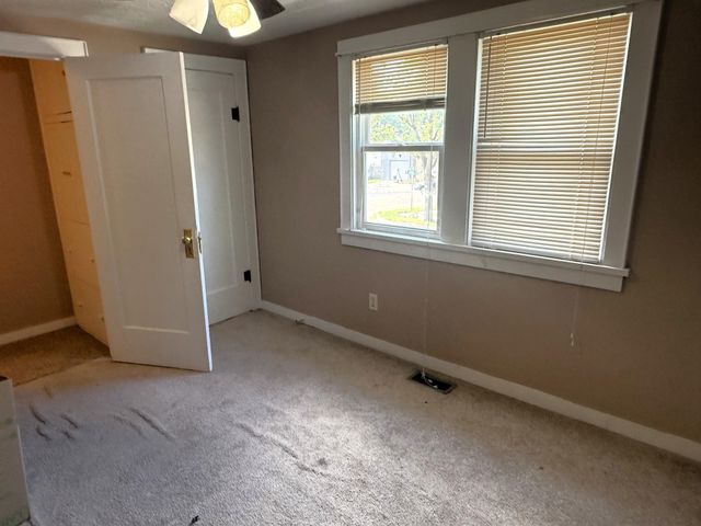 367 W Jewell Ave, Salina, KS 67401