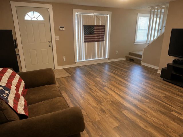 367 W Jewell Ave, Salina, KS 67401