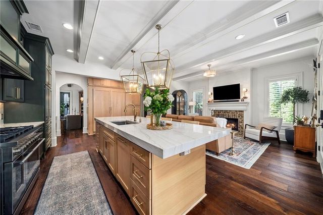 7015 Round Road, Cumming, GA 30040