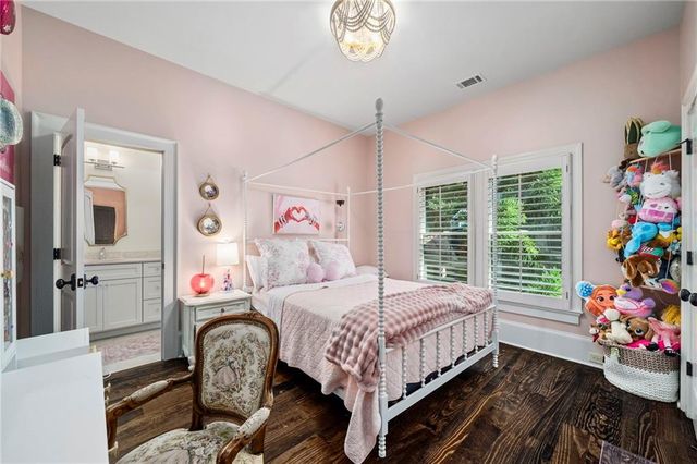 7015 Round Road, Cumming, GA 30040