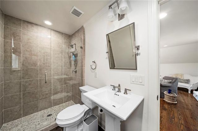 7015 Round Road, Cumming, GA 30040